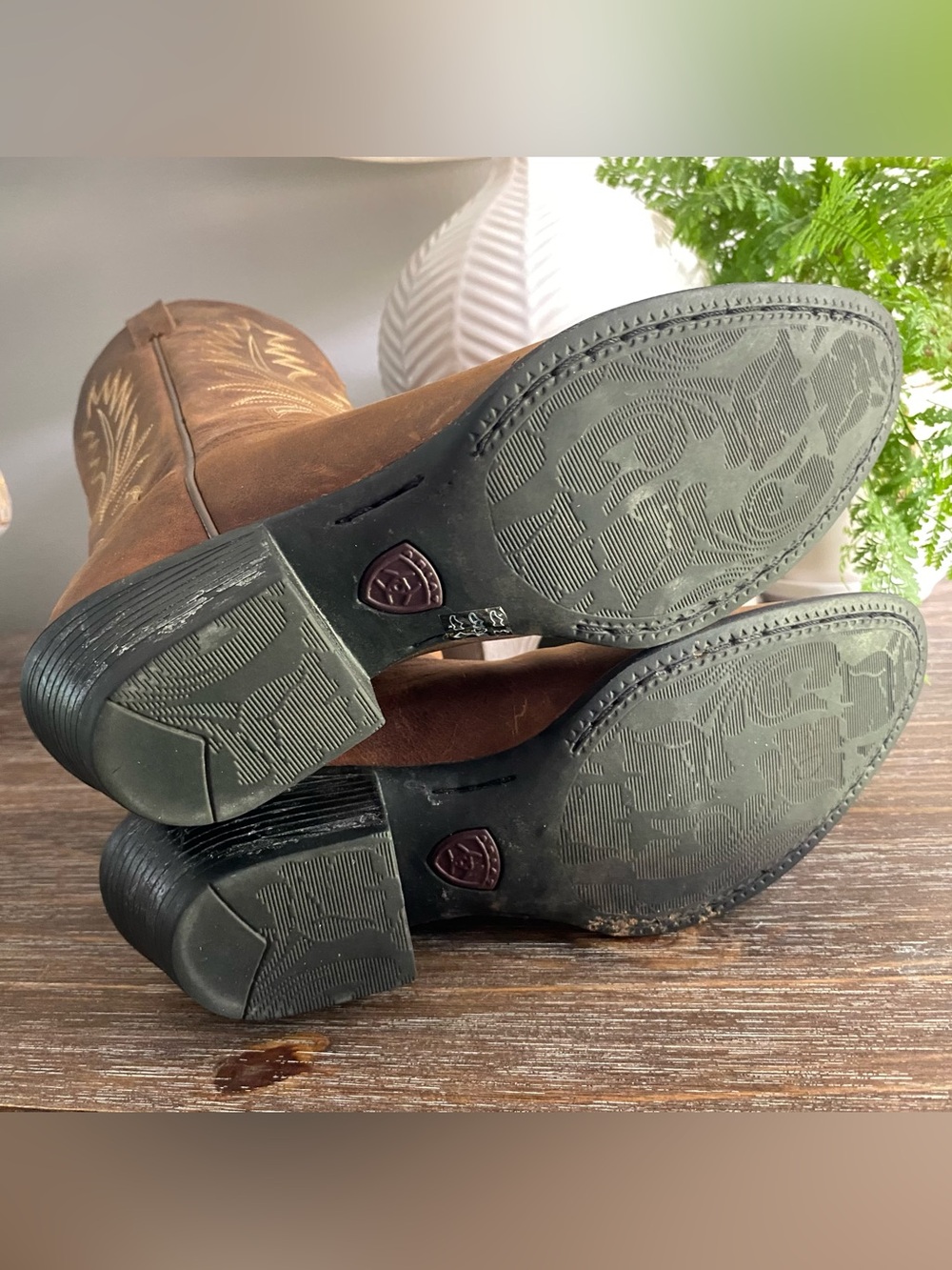 Ariat Brown Western Embroidered Leather Heeled Boots - Picture 7 of 13